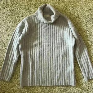 Vintage Wool + angora turtleneck sweater medium